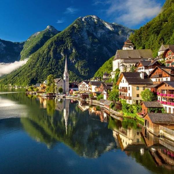 Austrija